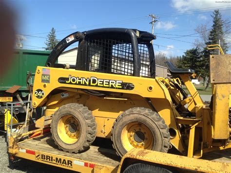 2002 john deere 240 skid steer specs|john deere 240 skid loader.